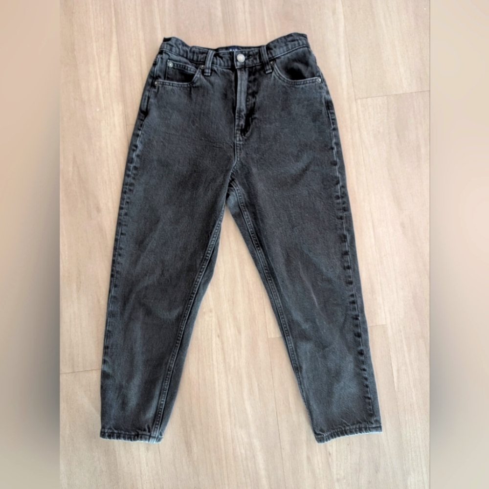Gap 100% Cotton Mom jean - 26 Petite
